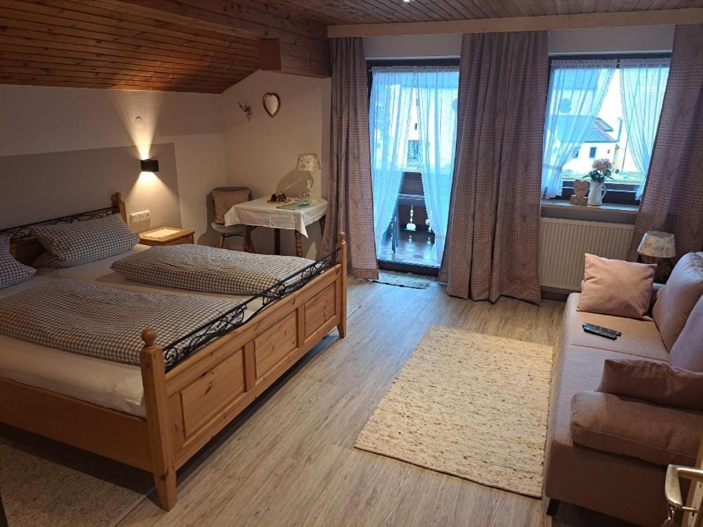 Gaestehaus Poeppl Unterwössen Buitenkant foto